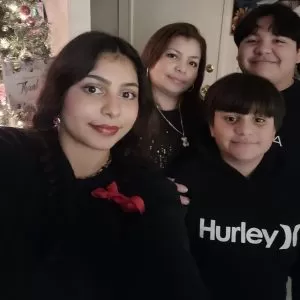 3. Story Lorena Jaimes with her children